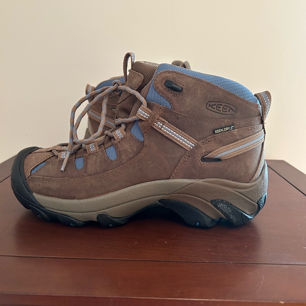 Keen women’s Brown and Blue Outdoor Boots